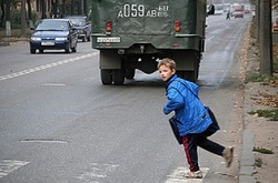 Жахлива ДТП у Запоріжжі: вантажівка збила восьмирічну дитину