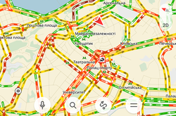 Дощ з льодом ускладнив рух у столиці