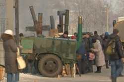 «Під постійними снарядами»: чим живе прифронтова Авдіївка та хто потерпає від вогню окупантів