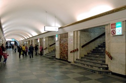 Через повідомлення про мінування у Києві закривали станцію «Хрещатик»