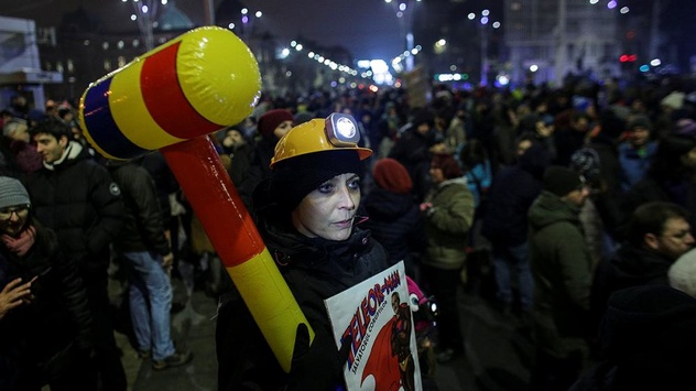 Уряд Румунії скасував декрет про амністію для корупціонерів