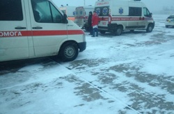 До Дніпра вертольотом доправили трьох військових із зони АТО