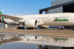 Літак компанії Alitalia