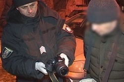 На Печерську поліція затримала грабіжників