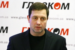 Введення воєнного стану стане катаклізмом для суспільства, - експерт	