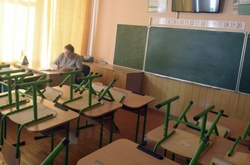 Школярам Сумщини через сильні морози дозволили залишитись вдома 