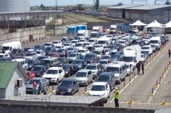 На закритій Керченській переправі накопичилося понад 600 машин і автобусів