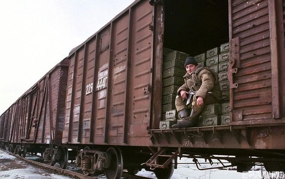 Росія пригнала бойовикам на Донбас 10 вагонів зі зброєю