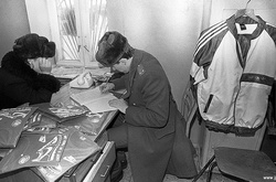 Спійманий фарцувальник з товаром у відділенні міліції