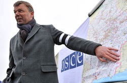 Заступник голови місії ОБСЄ зустрінеться з Плотницьким і Захарченком