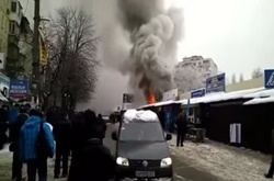 На столичному радіоринку згоріли «айфони» 