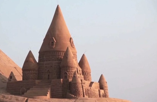 Самый высокий замок из песка построили в Индии