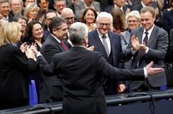 Порошенко привітав Штайнмайєра з обранням президентом Німеччини