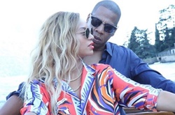 Уникальные покупки звезд: Бейонсе и Джей Зи приобрели золотые колыбели за €76000