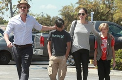 Брэд Питт отказался выплачивать Анджелине Джоли алименты на детей