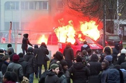 У Франції почалися заворушення через зґвалтування поліцейськими юнака
