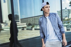 Новая украинская музыка: Ivan NAVI представил новый сингл «Влипли»