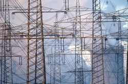 Надзвичайний стан в енергетиці: керівникам областей доручили скласти графіки зменшення споживання світла 