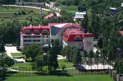 Ахметов закрив базу «Шахтаря» в Донецьку