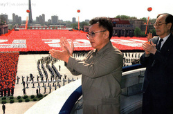 Сонцю нації та жорстокому тирану Кім Чен Іру - 75 років