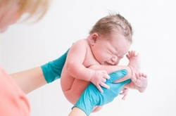 Десять удивительных снимков о том, как ребенок размещается внутри женского тела