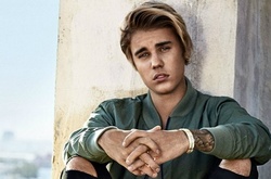 Опять вспылил: на Джастина Бибера подали в суд за избиение человека