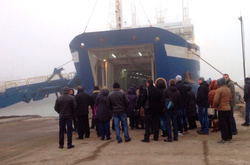 В Росії на переправі до окупованого Криму спалахнув бунт