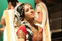 Страстные объятия и поцелуи с индусом: возлюбленный Златы Огневич в шоке от нового клипа