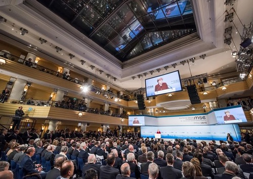 Порошенко бере участь у дискусії на Мюнхенській конференції