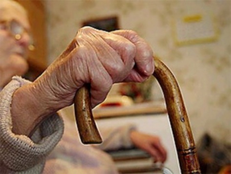Скрєпи в дії: РПЦ забирає квартиру в 90-річного ветерана і переселяє до богадільні
