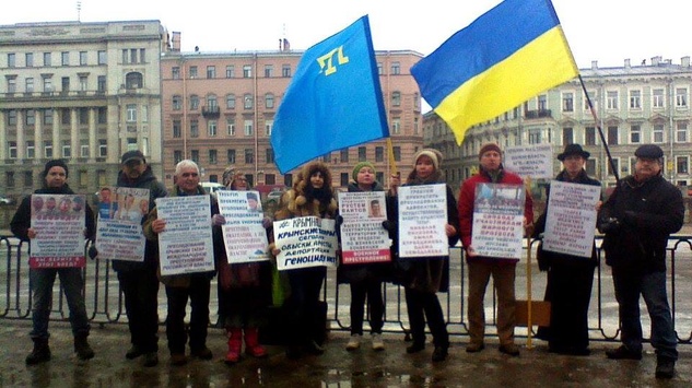 В центрі Петербурга пройшли пікети на підтримку кримських татар