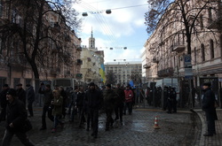 На Хрещатику поліція затримала молодика з бойовою гранатою