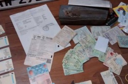 Правоохоронці на Одещині накрили банду, яка легалізувала крадені машини