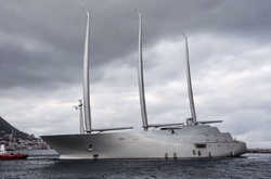 Розкішну яхту російського багатія арештували за борги