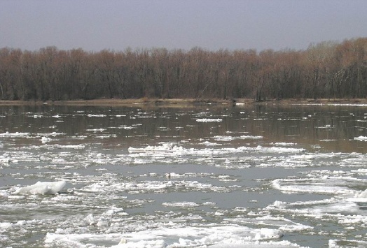 Велика вода на заході України: рівень води в річках може піднятися на 2,5 м