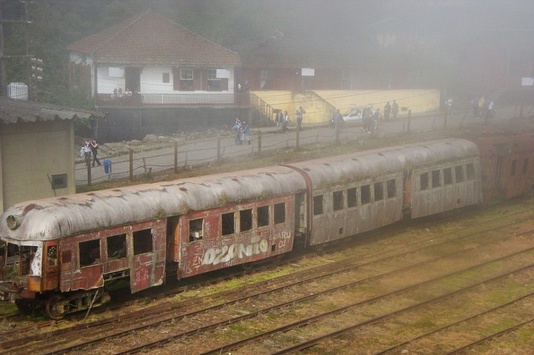 Свідок епохи. Вражаючі фото покинутої залізничної станції в джунглях Бразилії