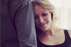 Катя Осадчая опубликовала первый снимок в соцсети после рождения ребенка