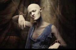 Лысая и неординарная: фотографии самой провокационной модели в мире Мелани Гайдос 