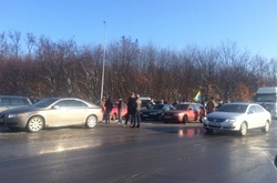 Блокування руху автівок на кордоні