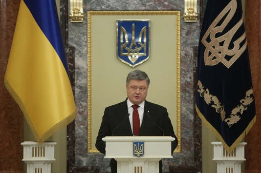 Порошенко затвердив строки чергового призову до Збройних сил України