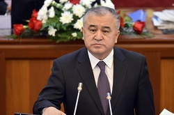 Омурбек Текебаєв