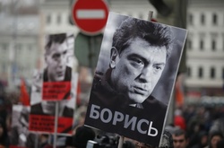 Прибічник проросійських бойовиків влаштував провокацію на Марші пам’яті Нємцова