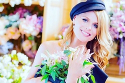 Небесный дар на юбилей: Фреймут объявила, что ждет третьего ребенка