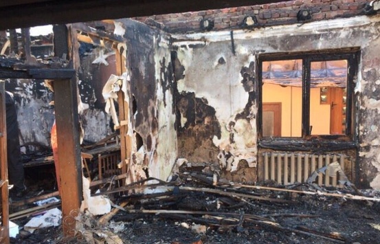 На Закарпатті вщент вигорів будинок через недбалість пожежників