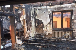 На Закарпатті вщент вигорів будинок через недбалість пожежників