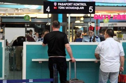 Українці зможуть поїхати до Туреччини без закордонних паспортів вже на початку турсезону