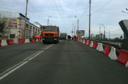 Рух транспорту Шулявським мостом відновили