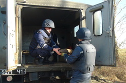 Робота рятувальників щодо знешкодження вибухонебезпечних предметів