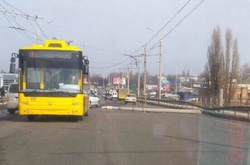 У Полтаві теж розвалюється міст (ФОТО)