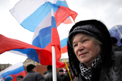 Росіян пригнічує власна бідність та розпад СРСР, - опитування